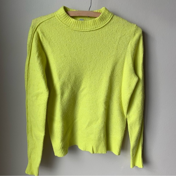 Athleta merino wool blend lime mock neck sweater - Picture 5 of 10